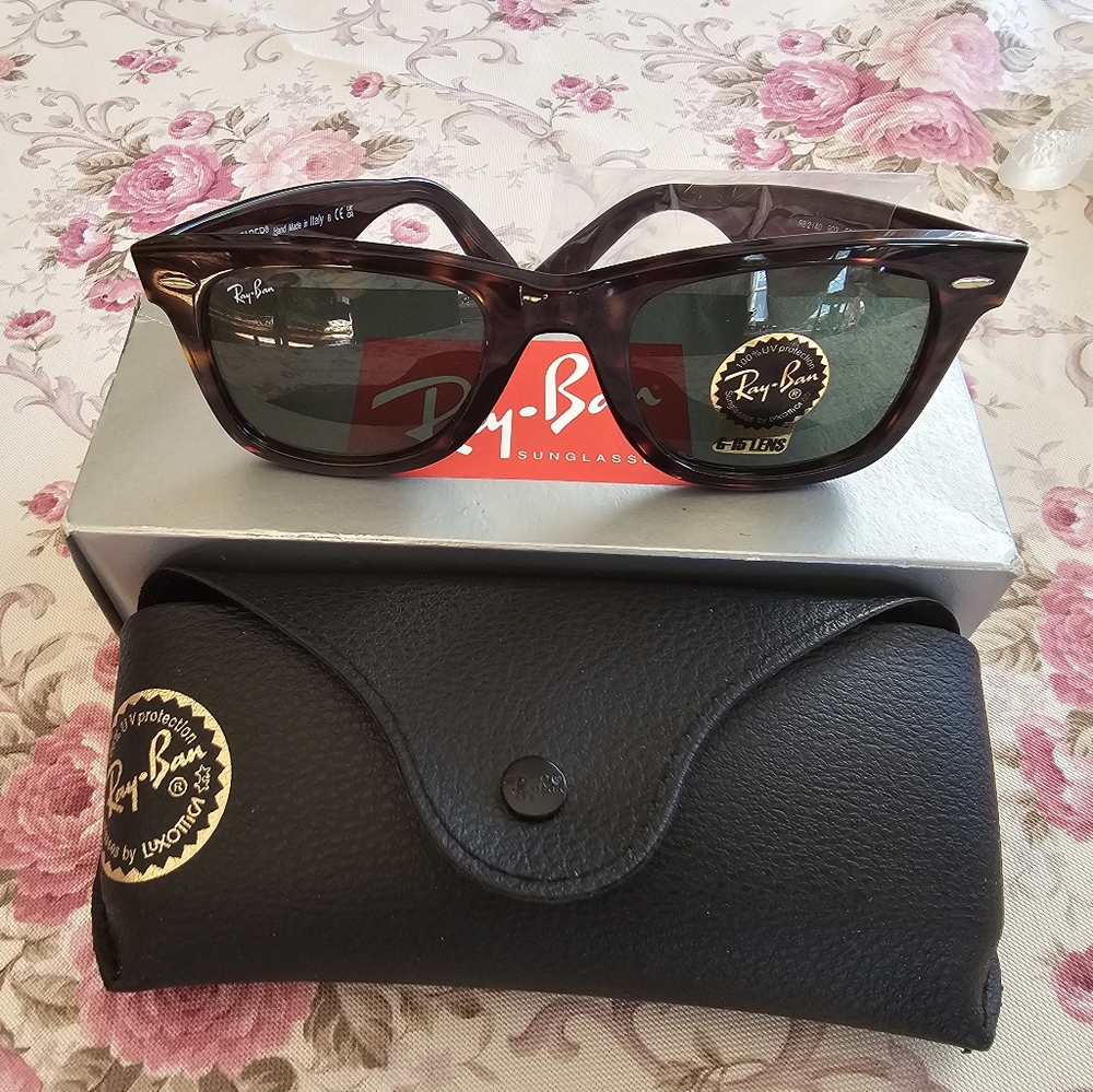 Ray-Ban Wayfarer Sunglasses (Model ORB2140) - New in Box